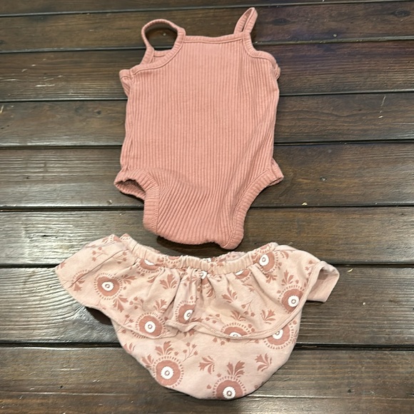 Matching Set - 6M - Picture 2 of 3